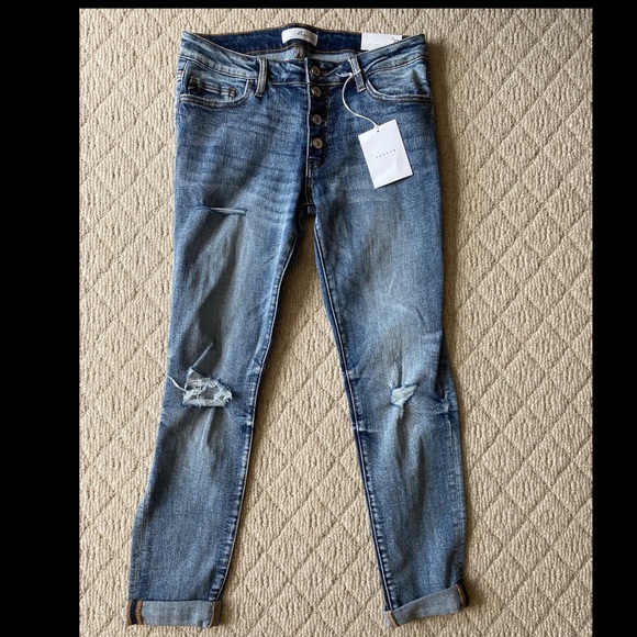 KanCan Denim - NWT: kancan los angeles jeans; relaxed fit